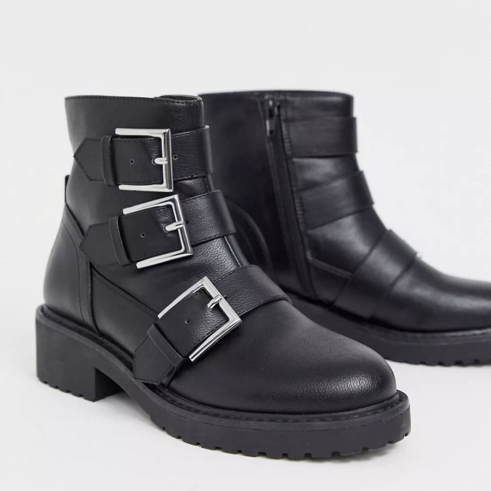 London Rebel multi buckle flat boots in black Size 7